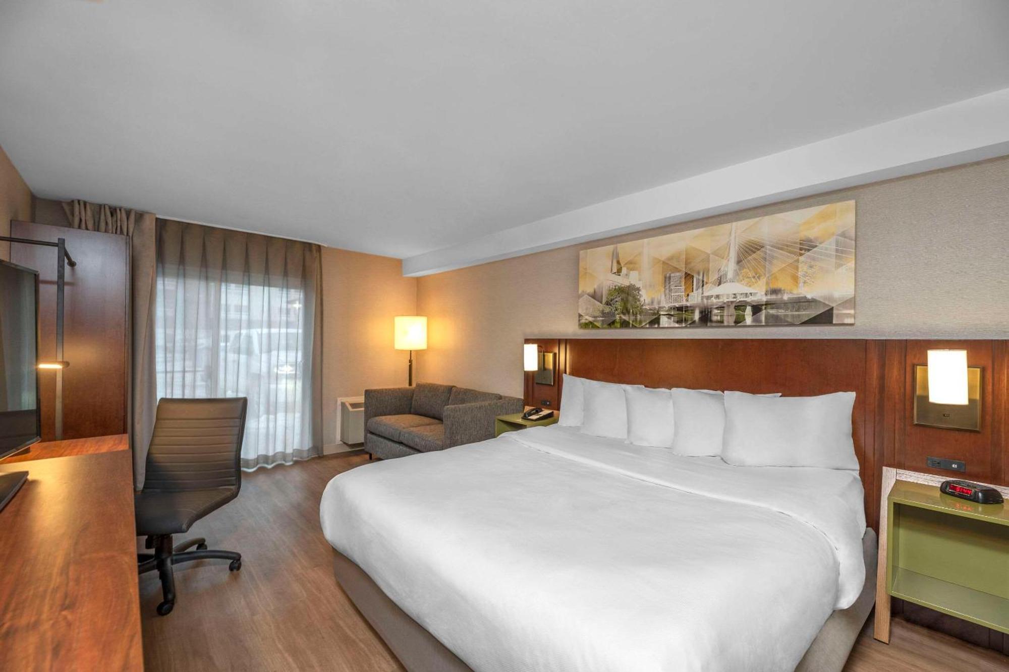 ת'אנדר ביי Comfort Inn מראה חיצוני תמונה