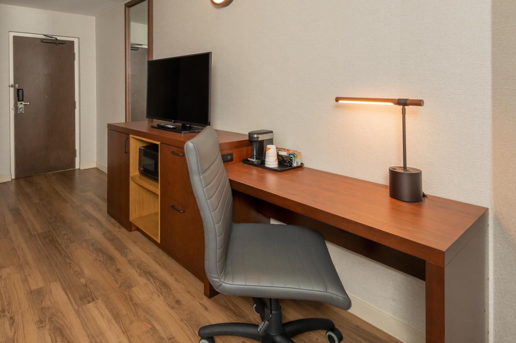 ת'אנדר ביי Comfort Inn מראה חיצוני תמונה